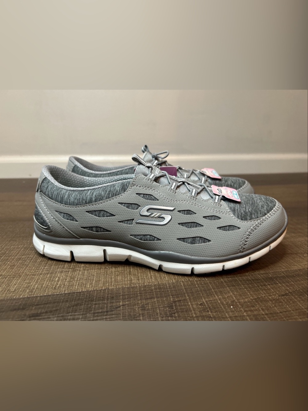 Skechers Sneakers Women's Air-Cooled Memory Foam SN 22605 Gray Size 9.5